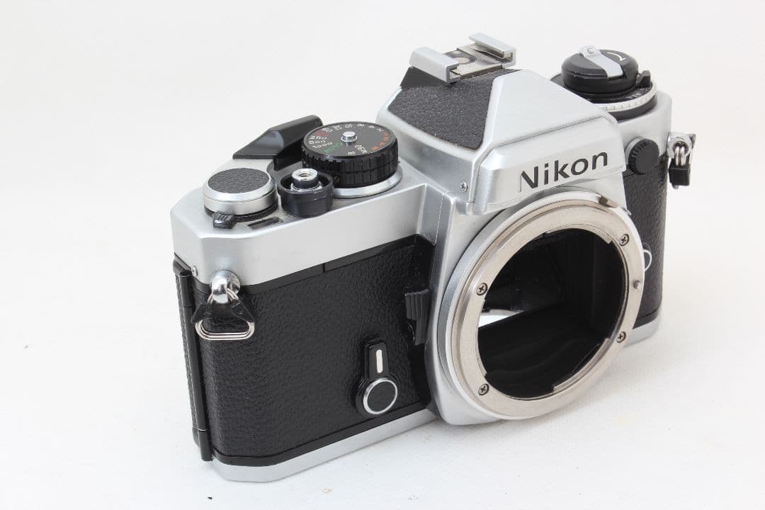 良品 Nikon FE シルバー ボディ 完動品