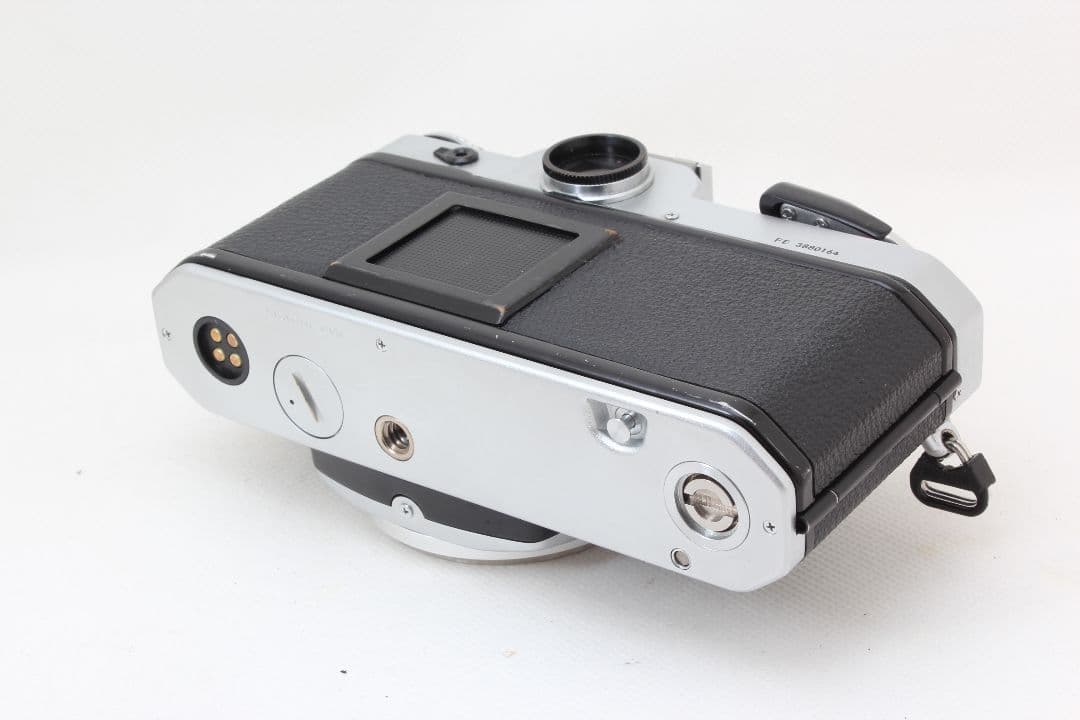 良品 Nikon FE シルバー ボディ 完動品