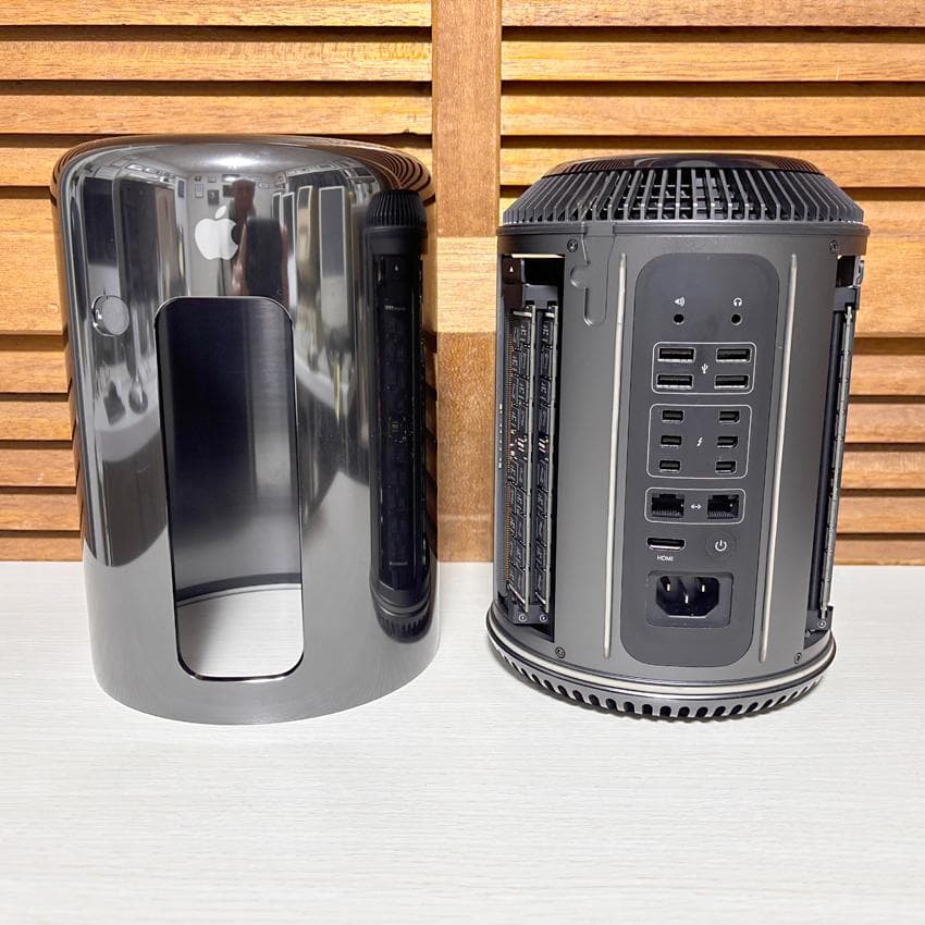 あらでぃん　Mac Pro(Late 2013)