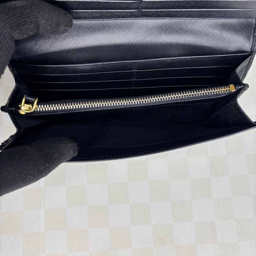 極美品　PRADA プラダ　長財布　二つ折り　M59