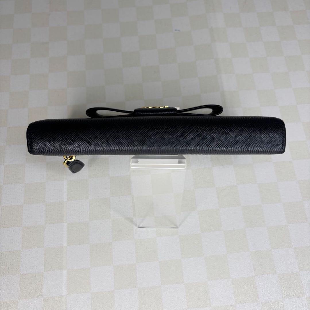 極美品　PRADA プラダ　長財布　二つ折り　M59