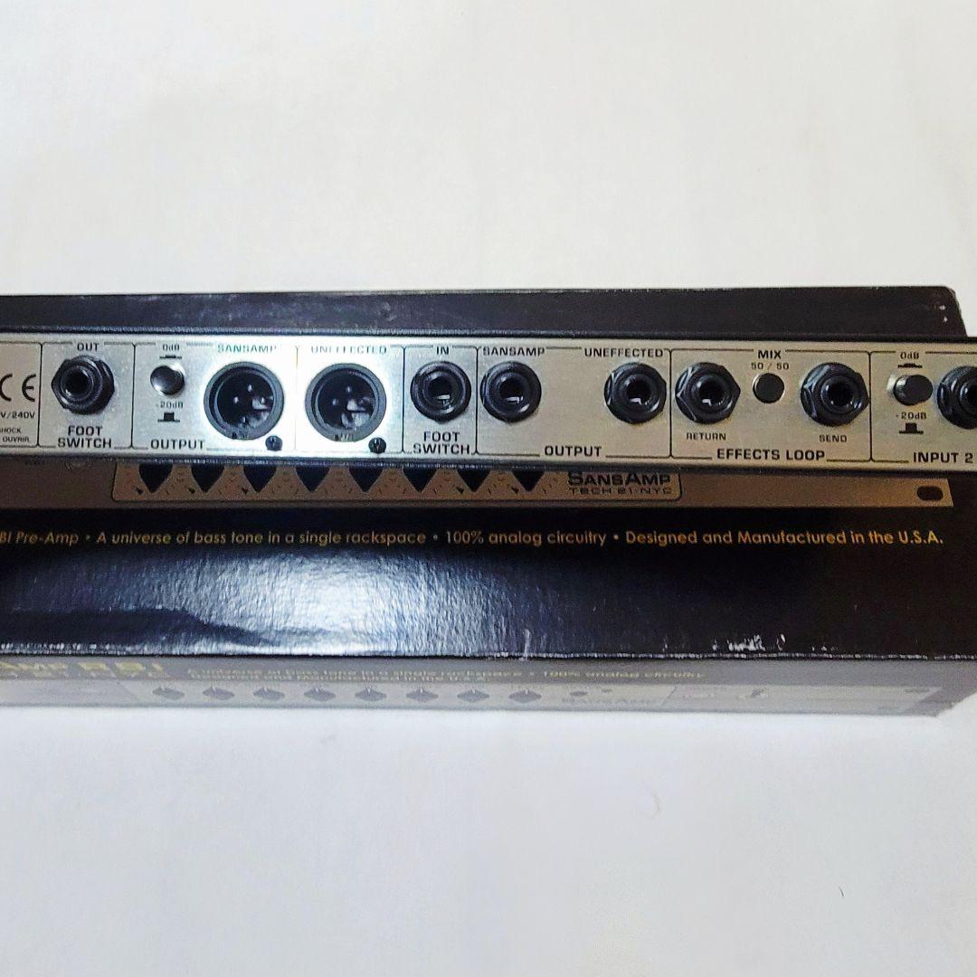Tech21 SansAmp RBI ベースプリアンプ