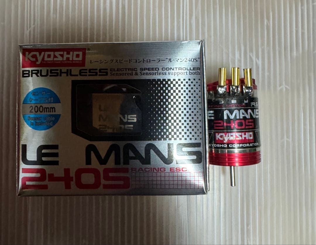 京商 トマホーク 復刻版　LE MANS 240 ブラシレスESC モーター付き