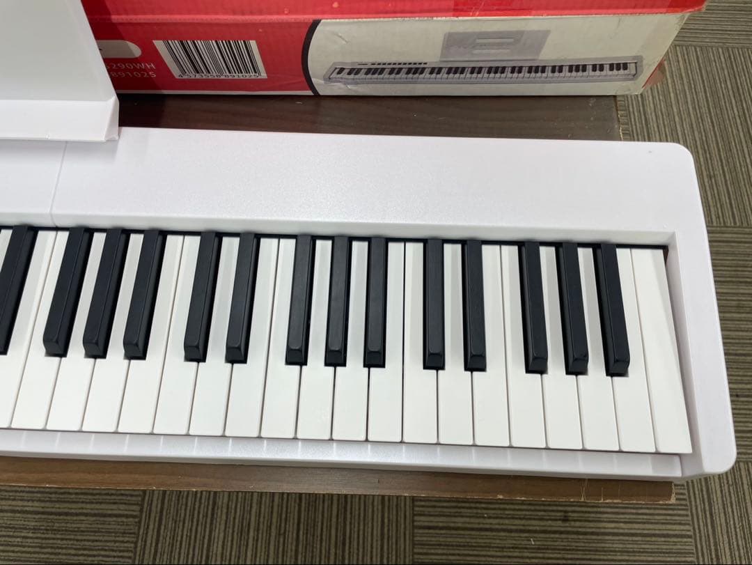 電子ピアノ　88鍵盤　充電タイプ　スリム軽量 ホワイト