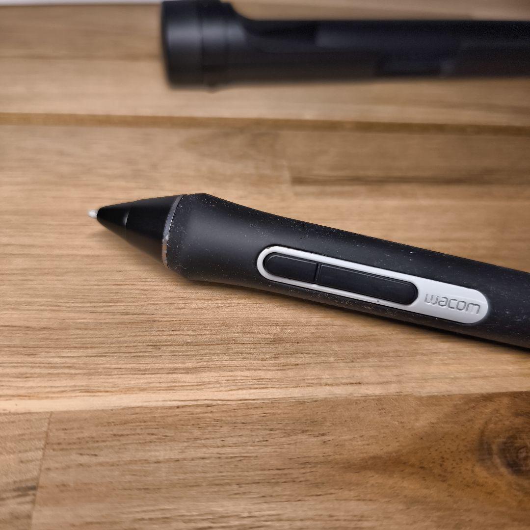 Wacom Pro Pen 2　替芯3本付き　外箱あり