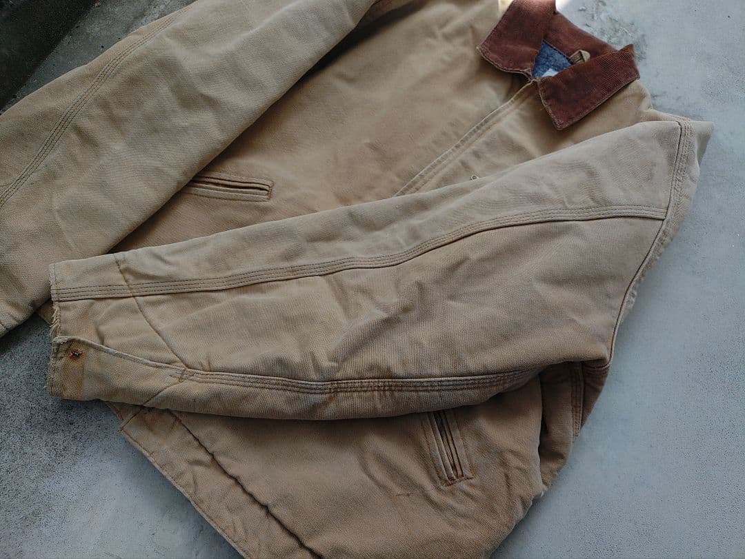 carhartt デトロイトジャケット　星タグ　6BLJ 48　フェード