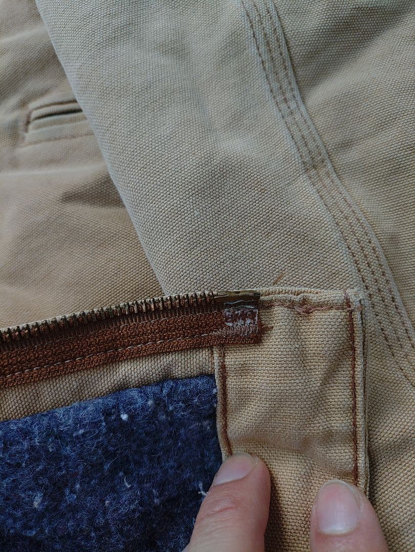 carhartt デトロイトジャケット　星タグ　6BLJ 48　フェード