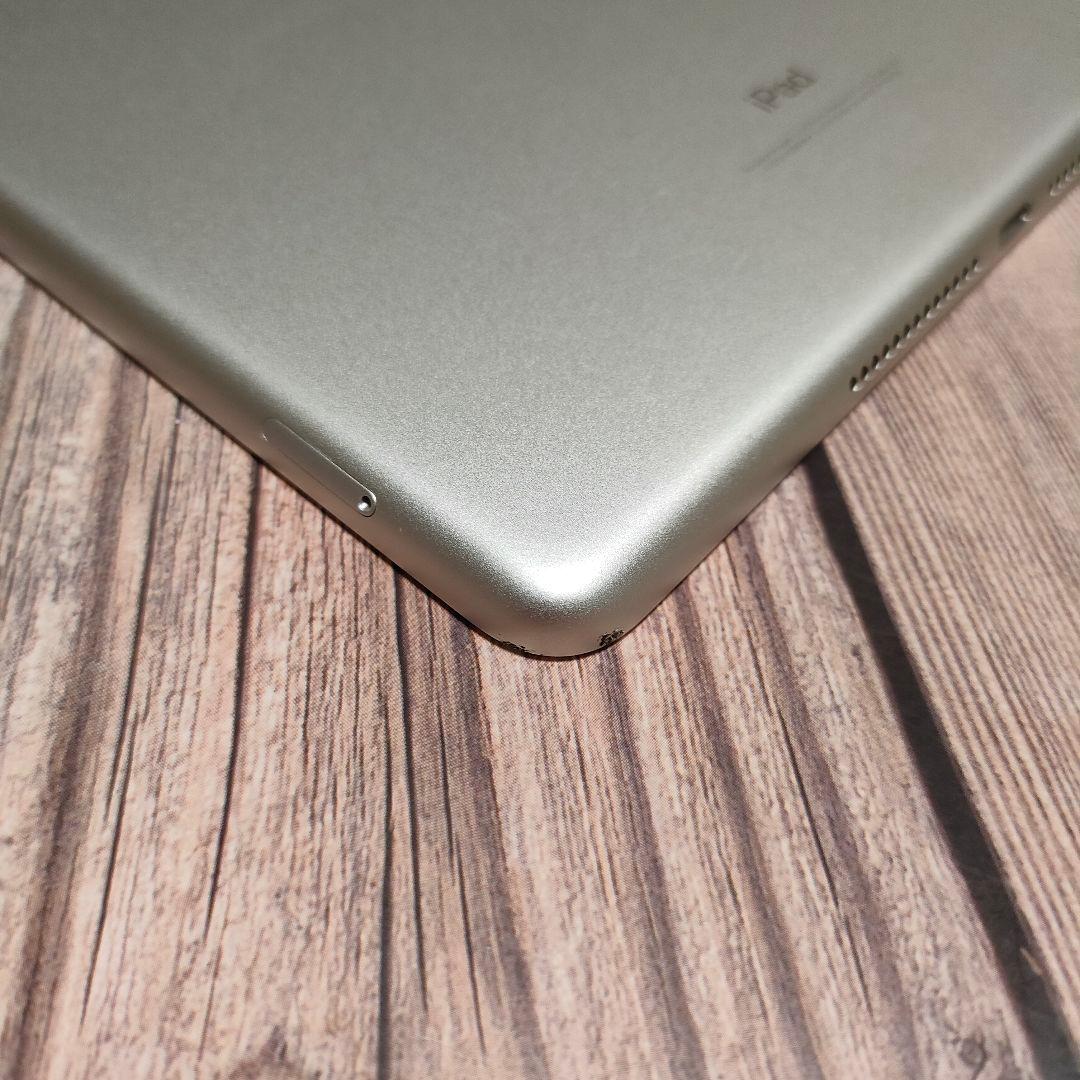 iPad 第6世代 32GB SIMフリー バッテリー96%