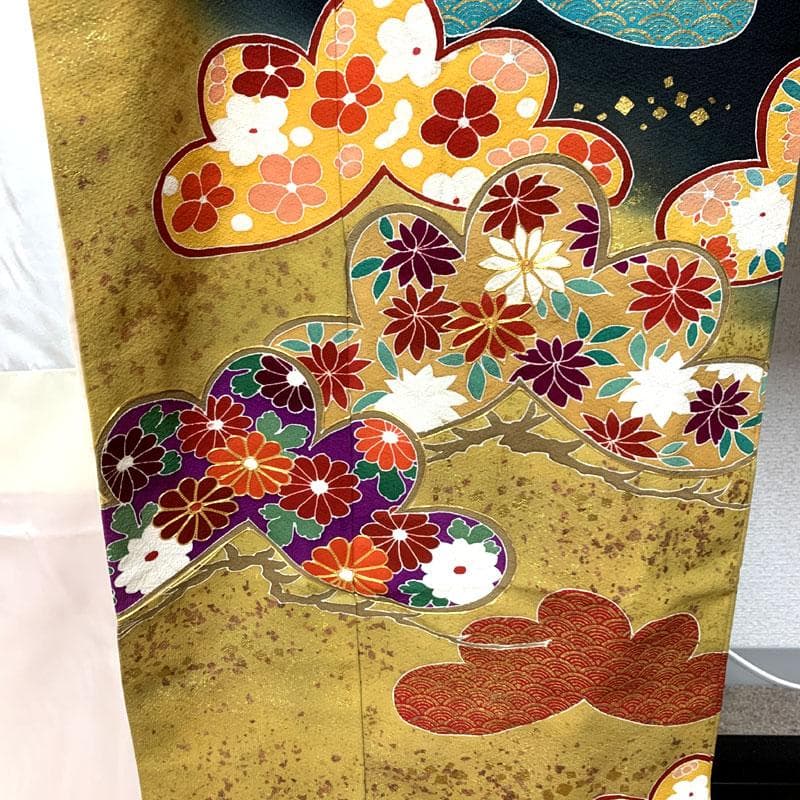 603w7〇引き振袖 掛下 金駒刺繍 比翼付き 金彩 黒 松〇結婚式 舞台衣装