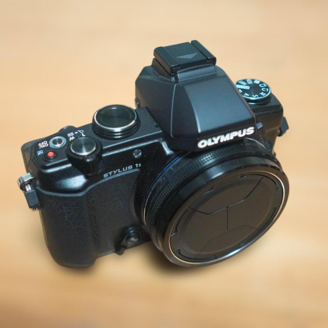 再値下げ OLYMPUS STYLUS 1s 本体と付属品