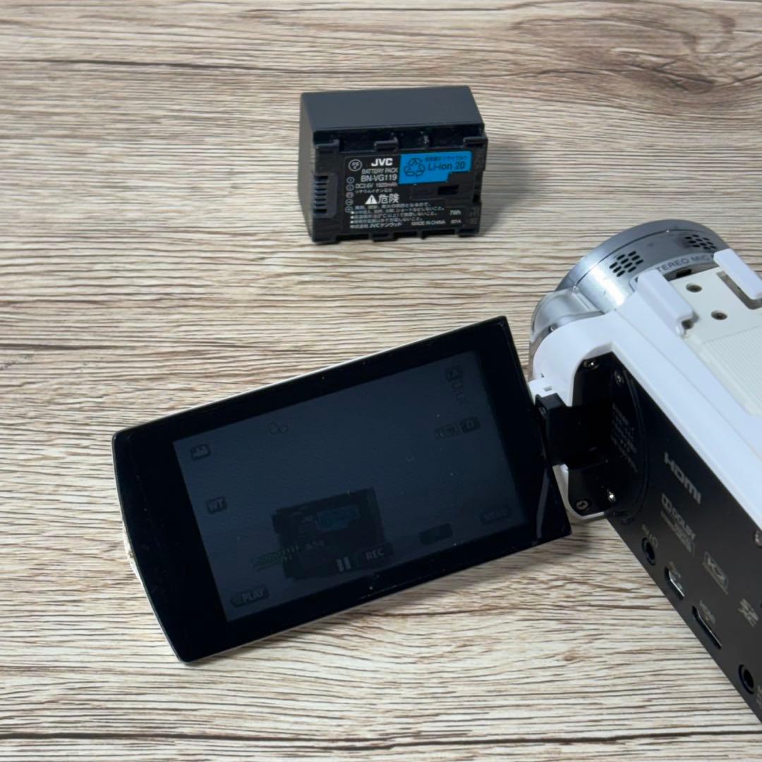 □ JVC GZ-E765 フルHDビデオカメラ 2015年 バッテリー2個