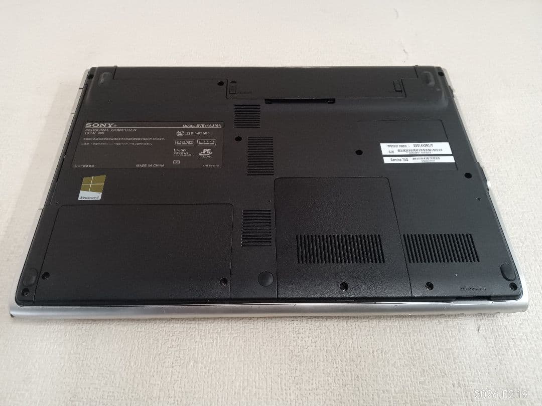 ≫ Sony VAIO SVE14AJ16N キズ 8GB ストレージ無