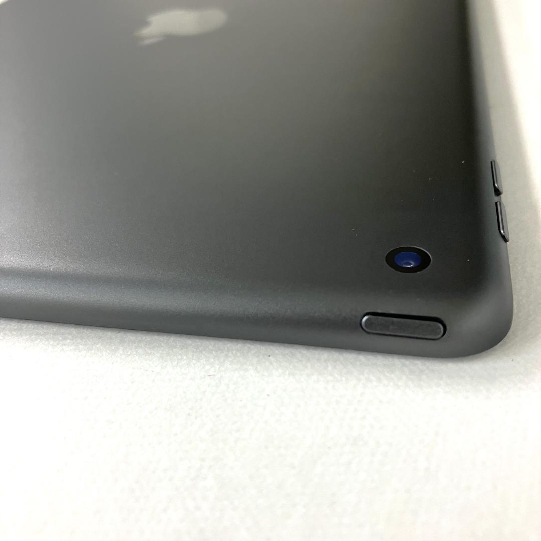 【極美品】iPad　第8世代　32GB　Wi-Fiモデル　バッテリー容量95％