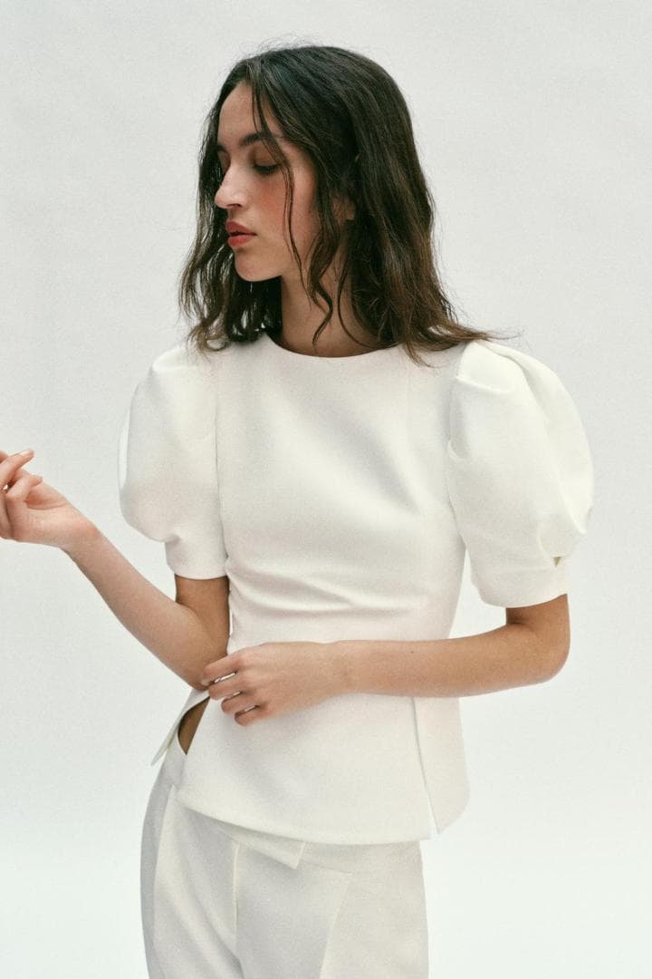 新品 ZARA パフスリーブトップス 白色 XS