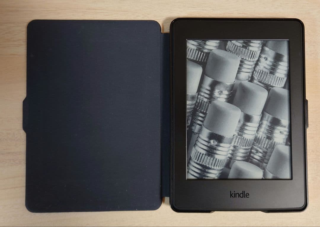 Amazon Kindle Paperwhite　広告なし　カバー付