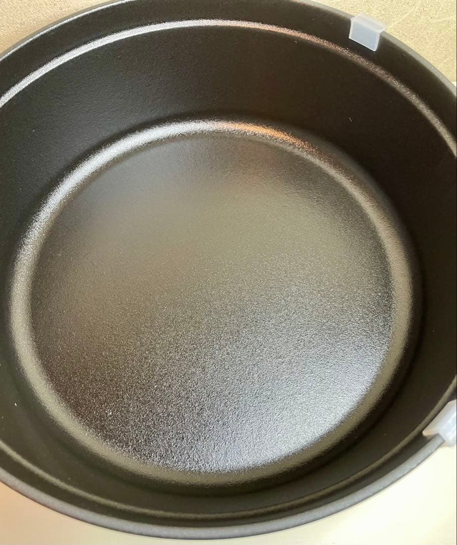 staub ストウブ シャロー ココットラウンド 人気のブラック 26cm