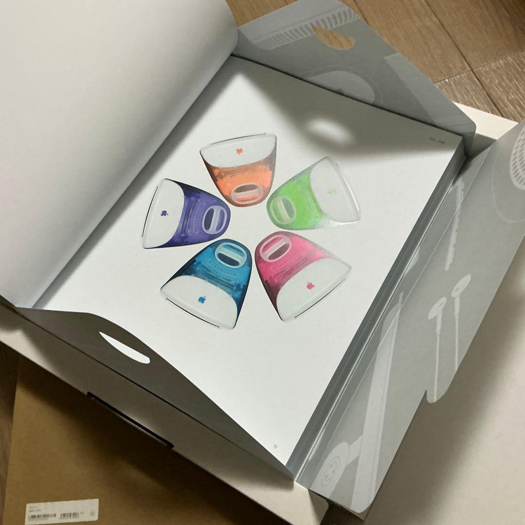 洋書 Designed by Apple in California