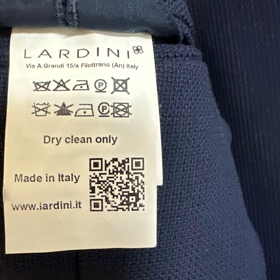 LARDINI ネイビー ビジネスジャケット