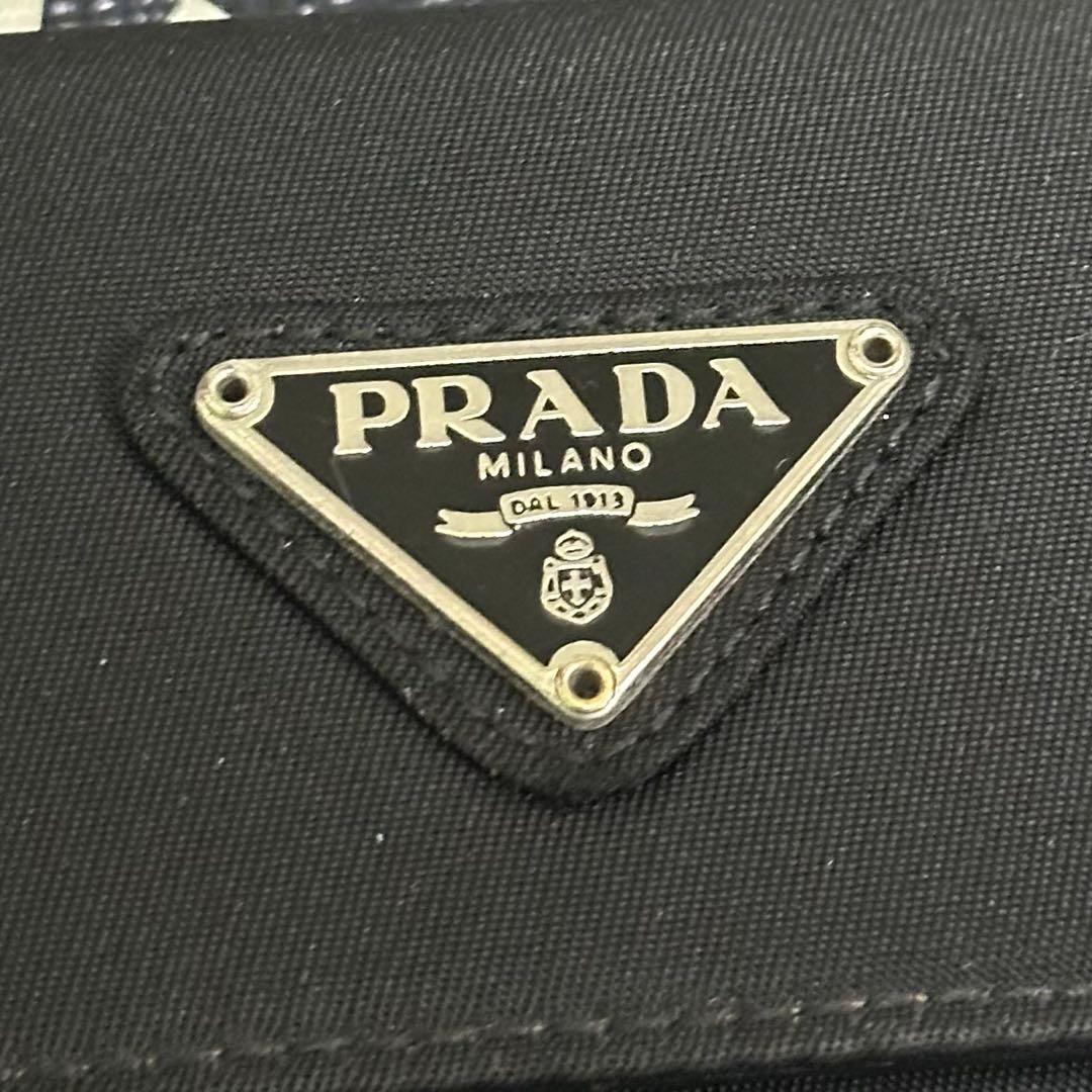 PRADA プラダ　折り財布　ナイロン　三角ロゴ　ブラック