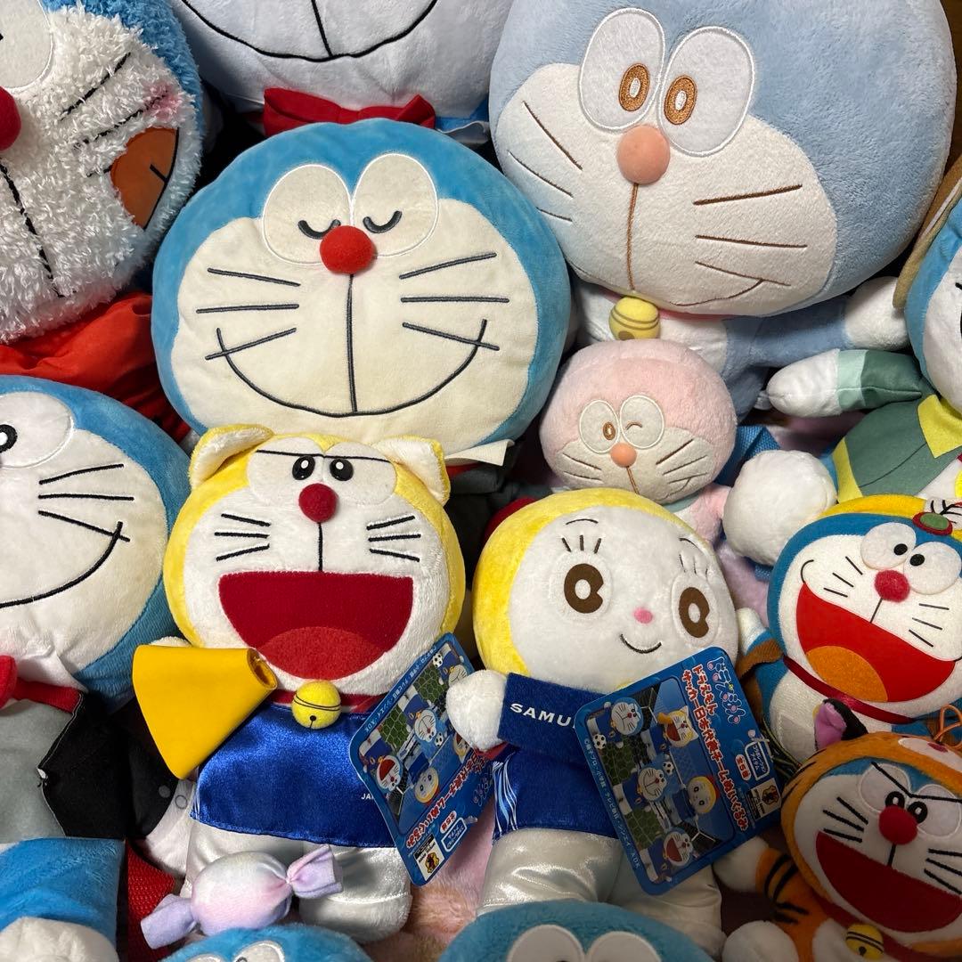 ドラえもん ぬいぐるみとフィギュア セット