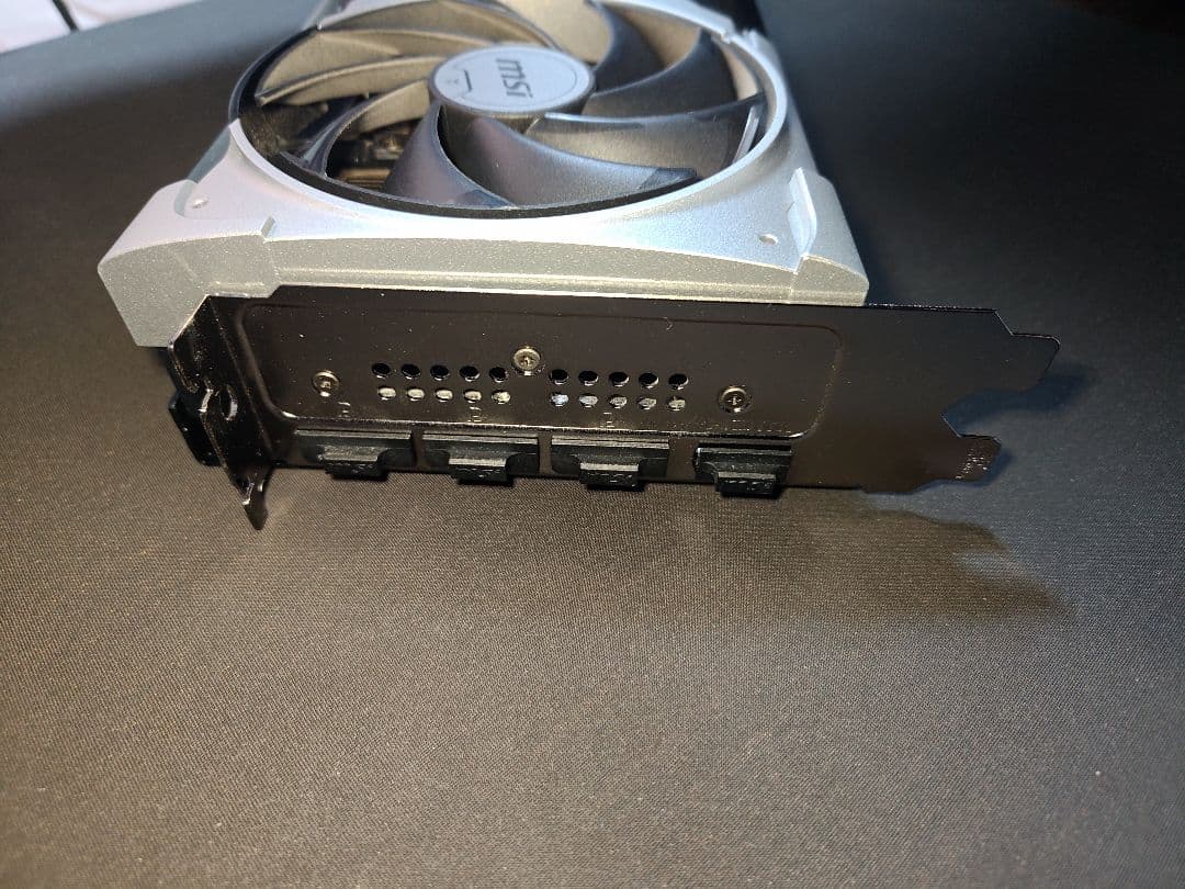 グラフィックボード・グラボ・ビデオカード MSI GeForce RTX 5070 Ti 16G VENTUS 3X OC