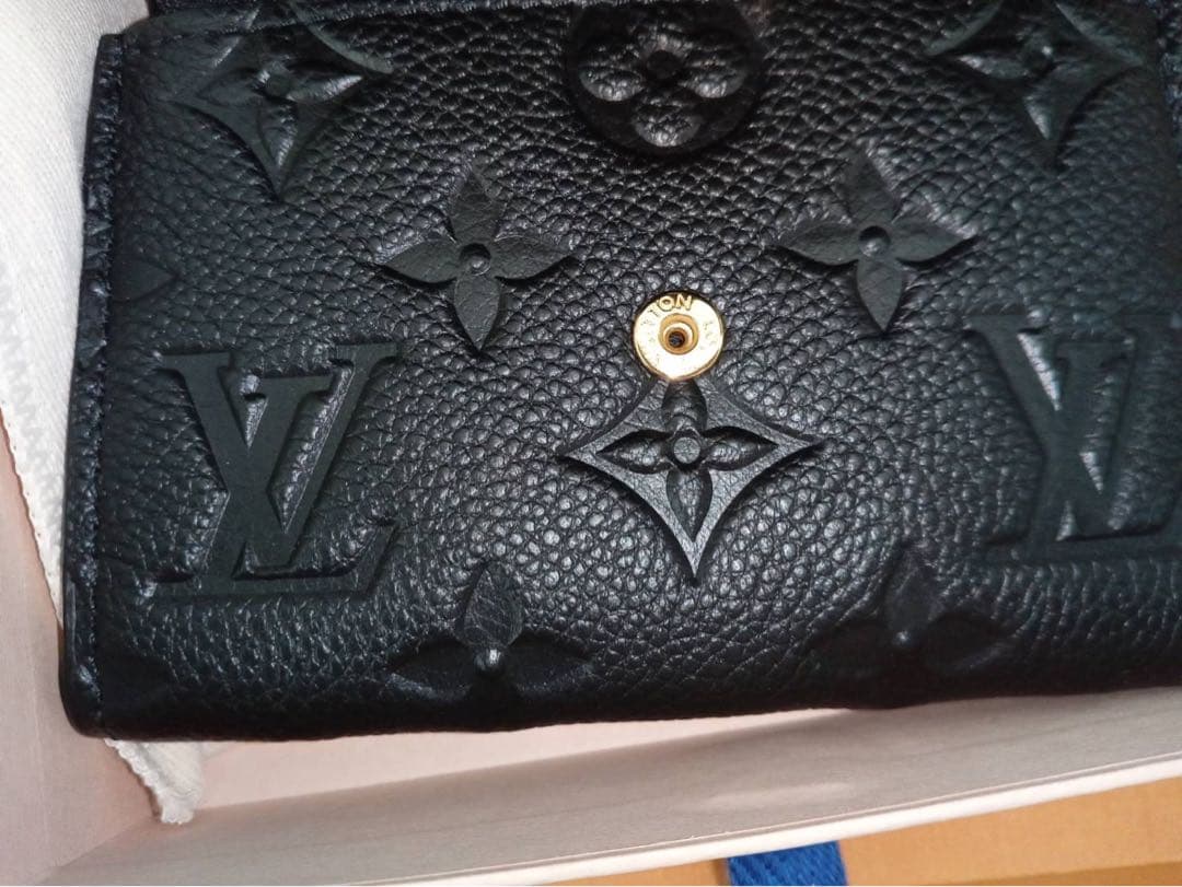 G*A様 Louis Vuitton ポルトフォイユ・ヴィクトリーヌ