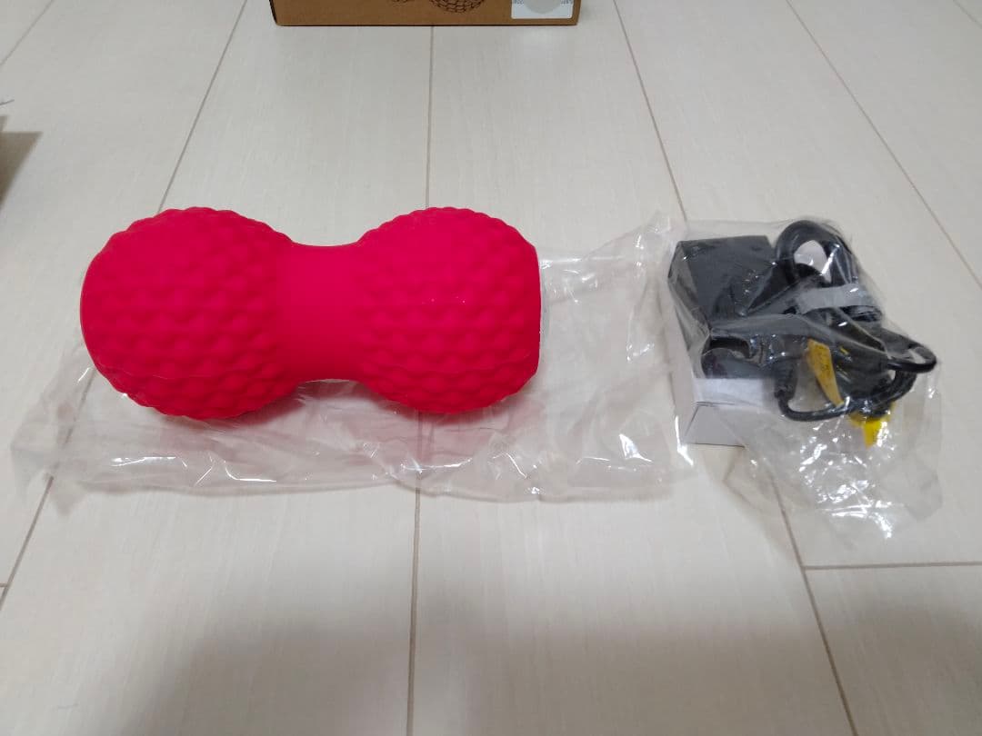 【美品】東急スポーツオアシス シェイプツインボール 赤 振動マシン エクササイズ