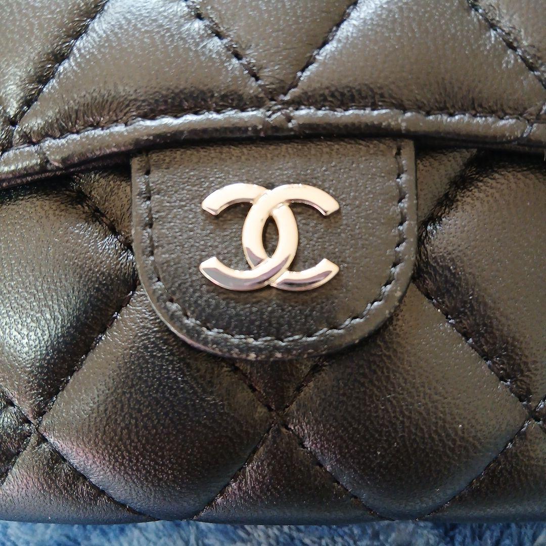 CHANEL ノベルティ 二つ折り財布 キルティング