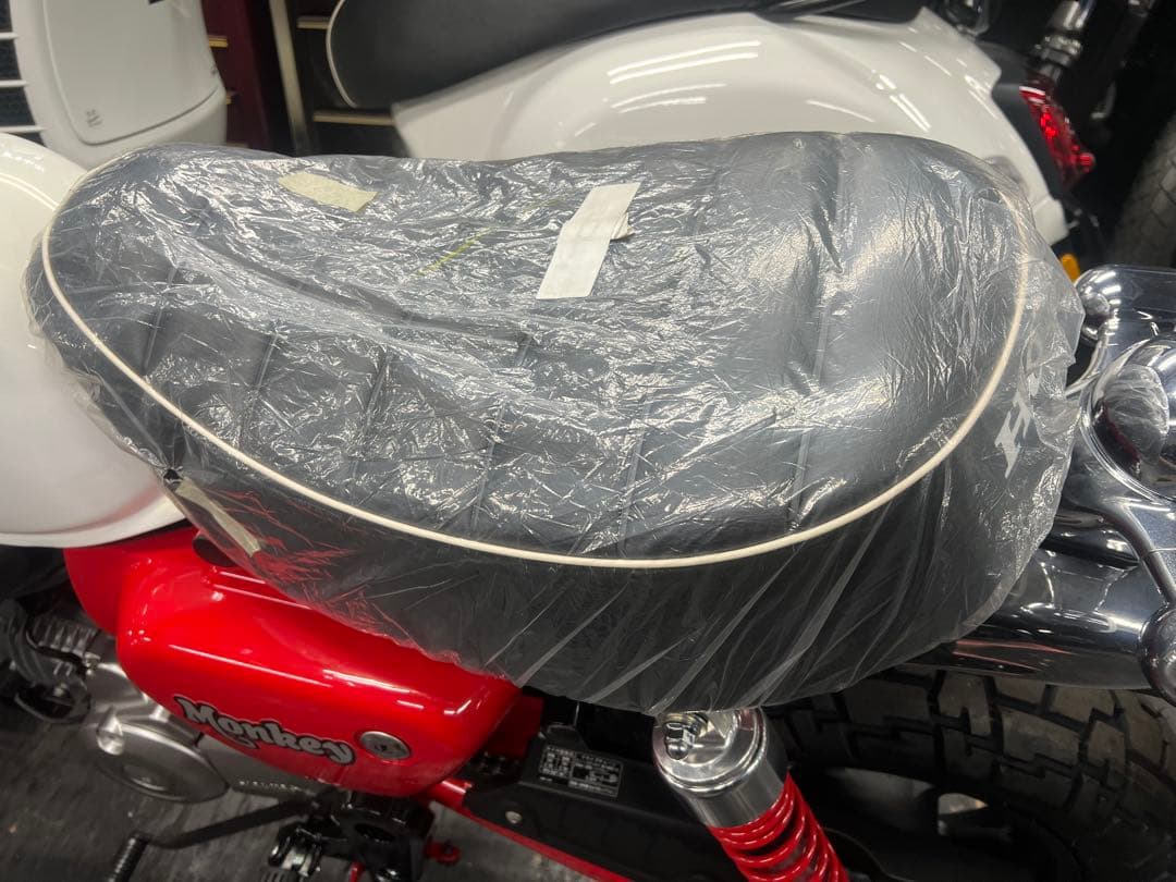 モンキー125 JB05-***** 取り外し　新品シート