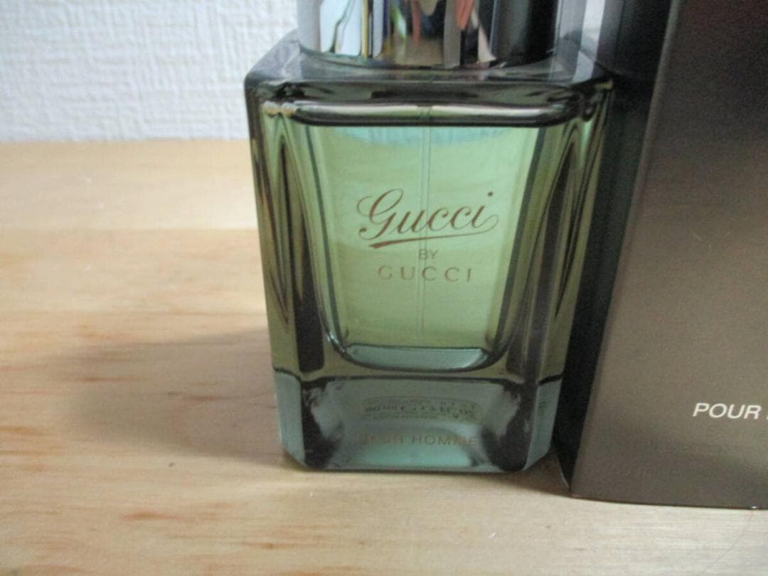 グッチ　グッチバイグッチ　プールオム　５０ｍｌ　ＥＤＴ　ほぼ未使用品