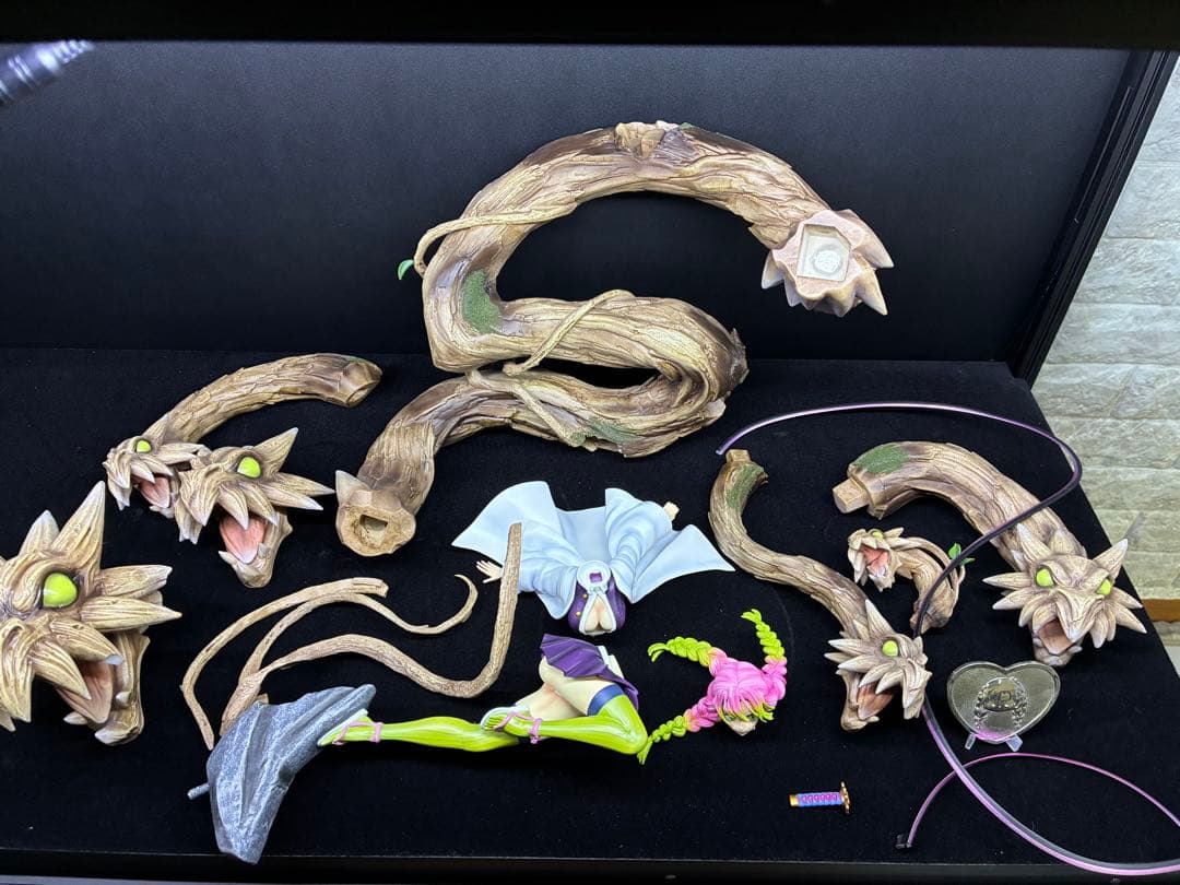 【訳あり】鬼滅の刃　甘露寺 蜜璃　ガレージキット