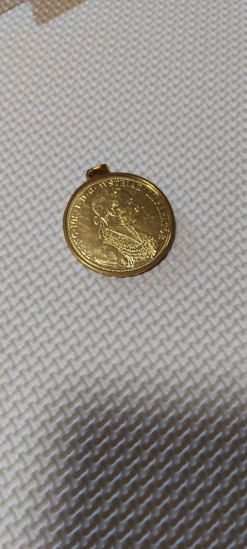 金メッキ ペンダント　フリードリヒ・ウィルヘルム・ニコラウス刻印
