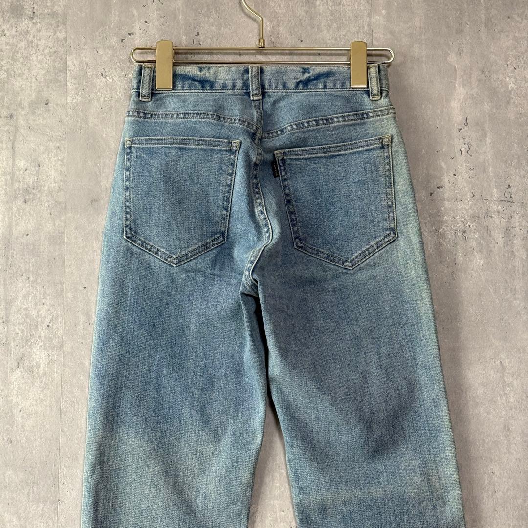 アニュアンス スリムストレートデニムパンツ 訳あり新品 サイズ1 レディース