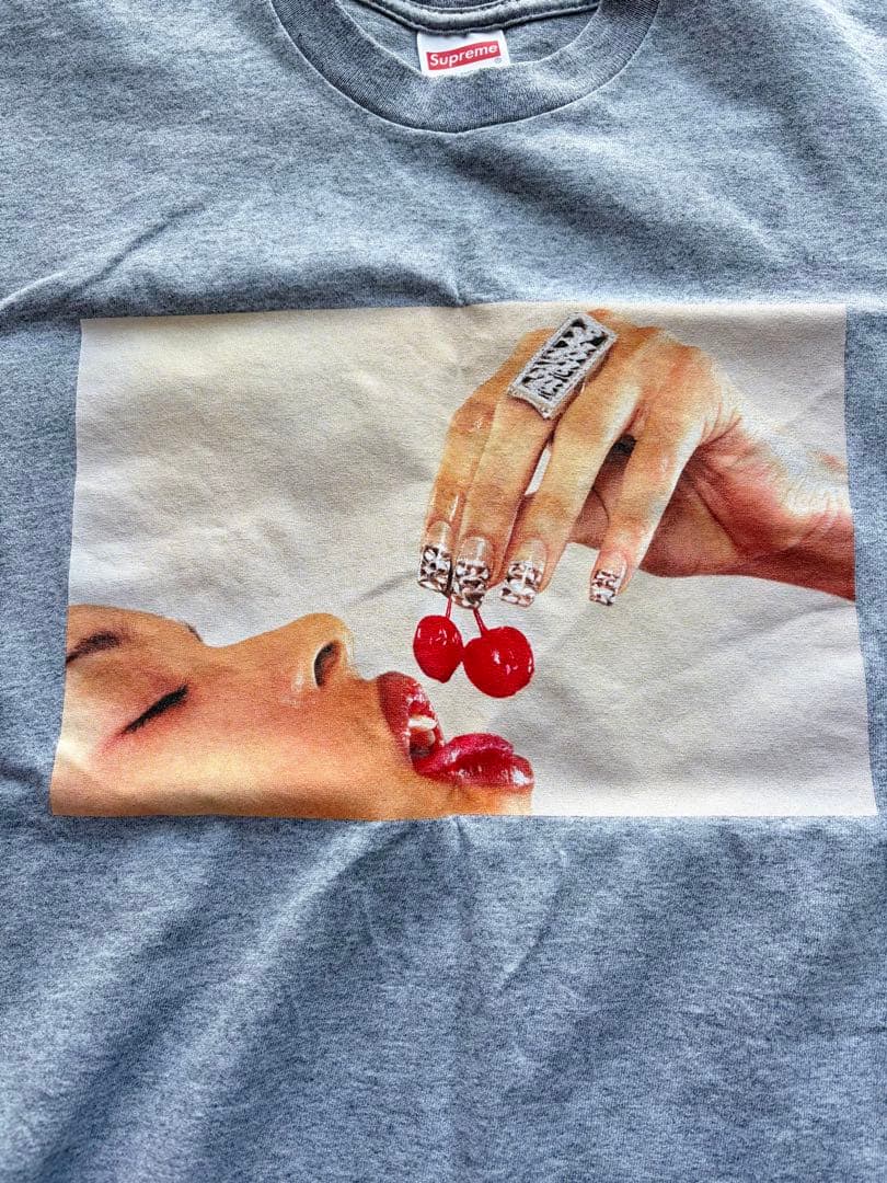 Supreme シュプリームCherries Tee Hether Gray S