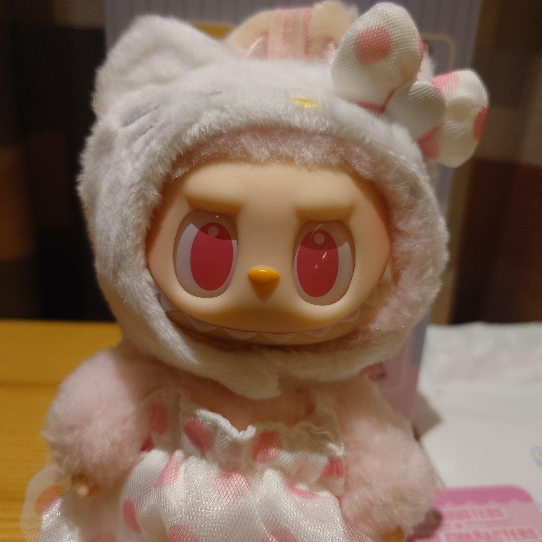 正規品、新品　THE MONSTERS × Sanrio Characters