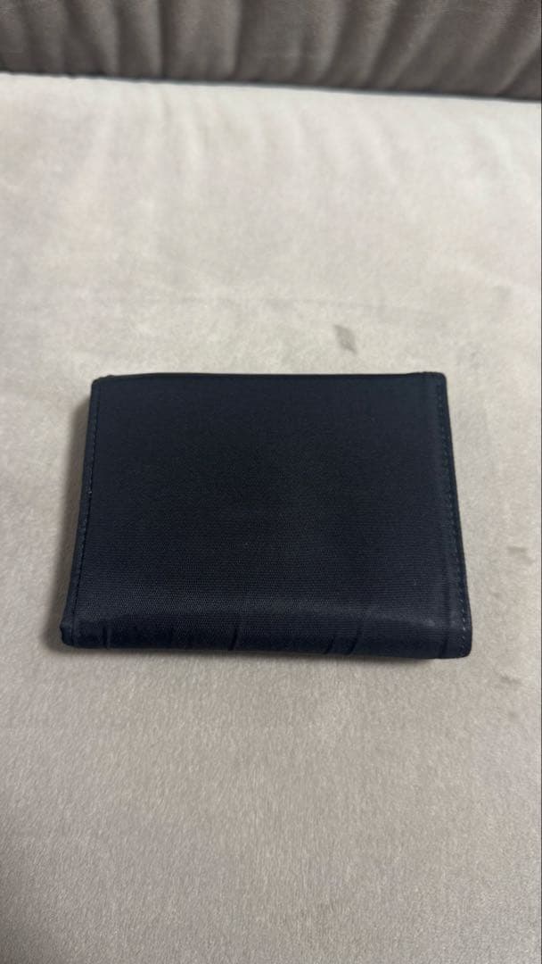 PRADA プラダ ナイロン レザー 三角ロゴ トライアングル 三つ折り財布