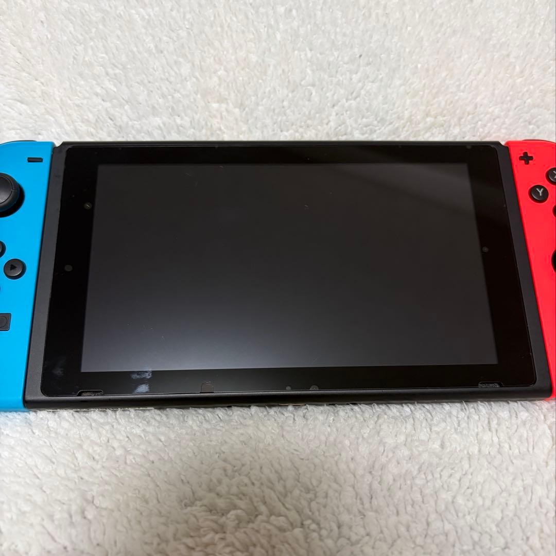 【ケース付き早い者勝ち！】Nintendo Switch