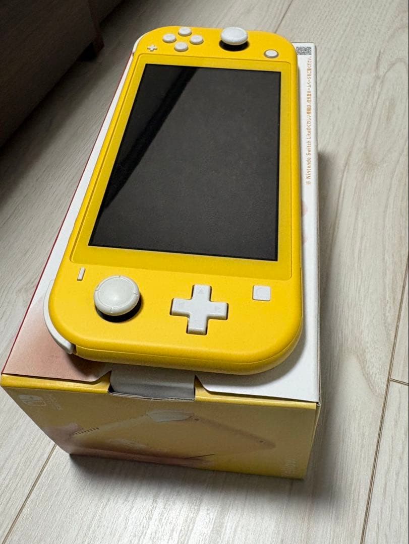 Nintendo Switch Lite イエロー 本体 箱付