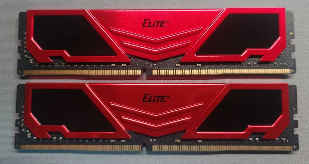 【美品】32GB DDR4 2666MHz メモリ ✕ 2枚（計64GB）