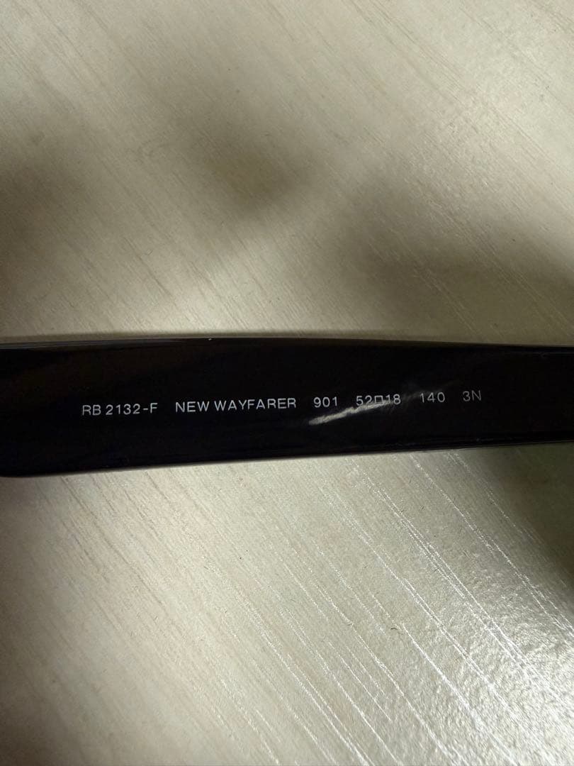Ray-Banウェイファーラー RB-2132-F 美品