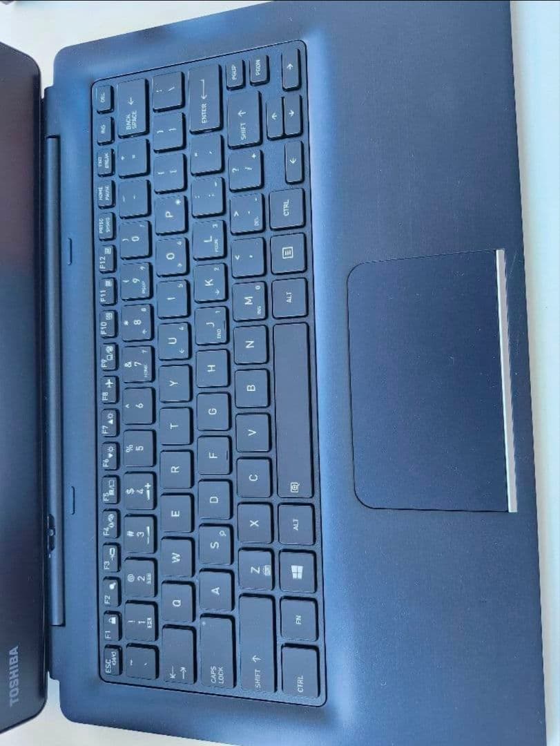 Dynabook タブレットPC D83 USキーボード 4Kモバイルモニタ付
