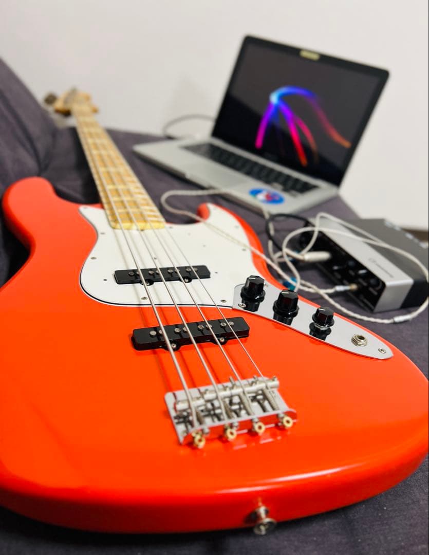 ベース Fender Japan 70's Jazz bass fiesta red