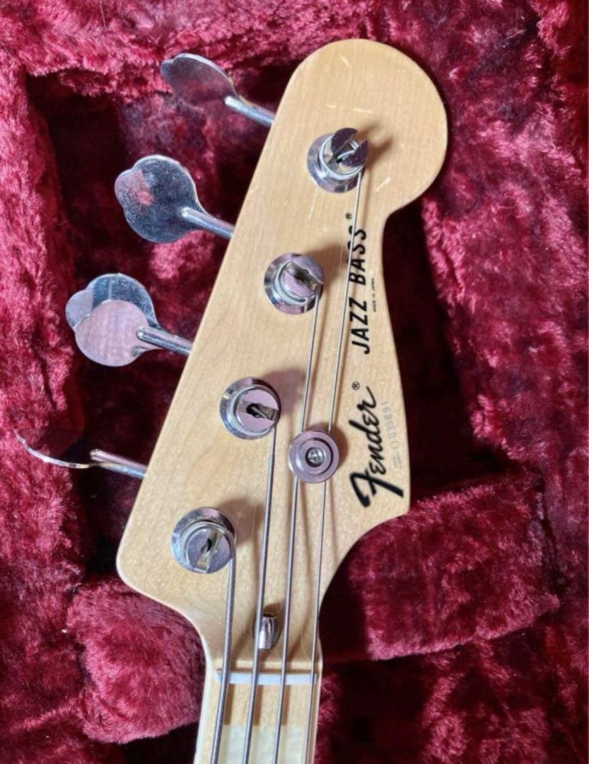 ベース Fender Japan 70's Jazz bass fiesta red