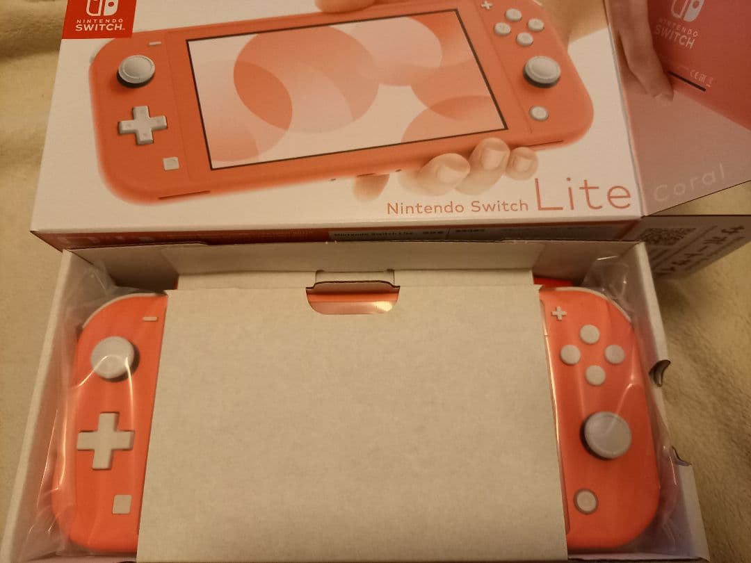 Nintendo Switch Lite 新品、未使用