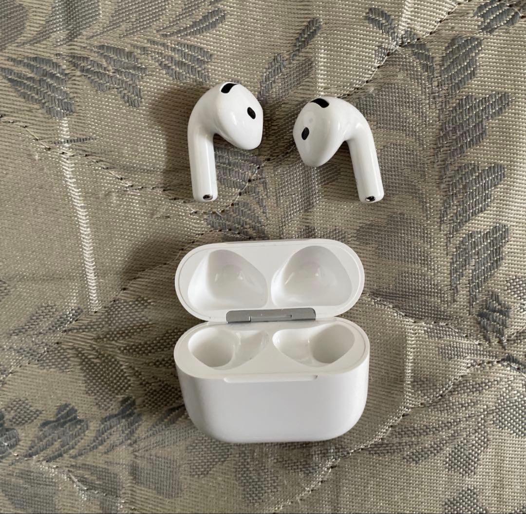 AirPods4本体 ホワイト