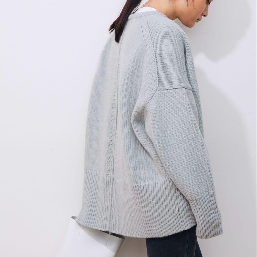 極美品　アダム エ ロペ　カーディガン　クルーネック　水色