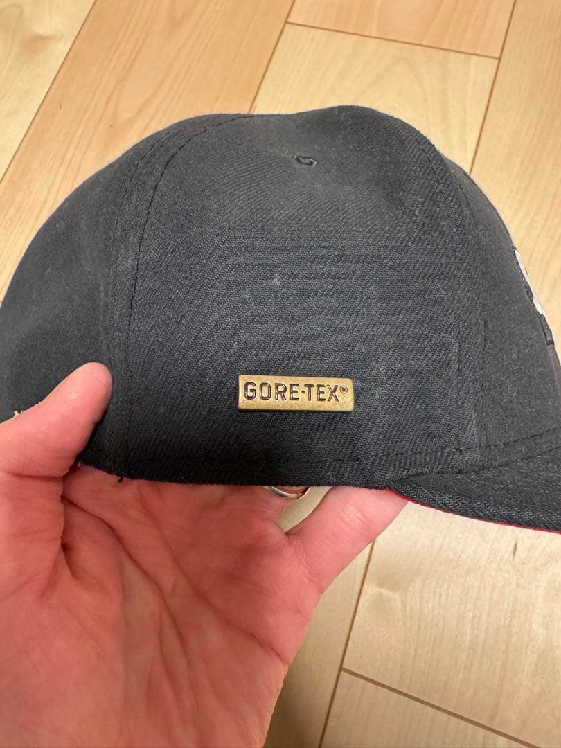 SUPREME NEW ERA GORE-TEX キャップ7 1/2