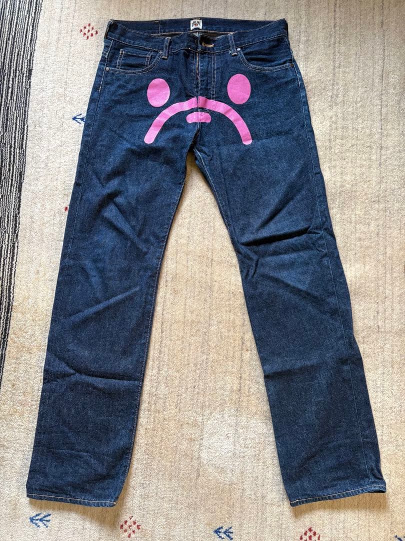 アベイシングエイプ　デニムパンツ ピンク