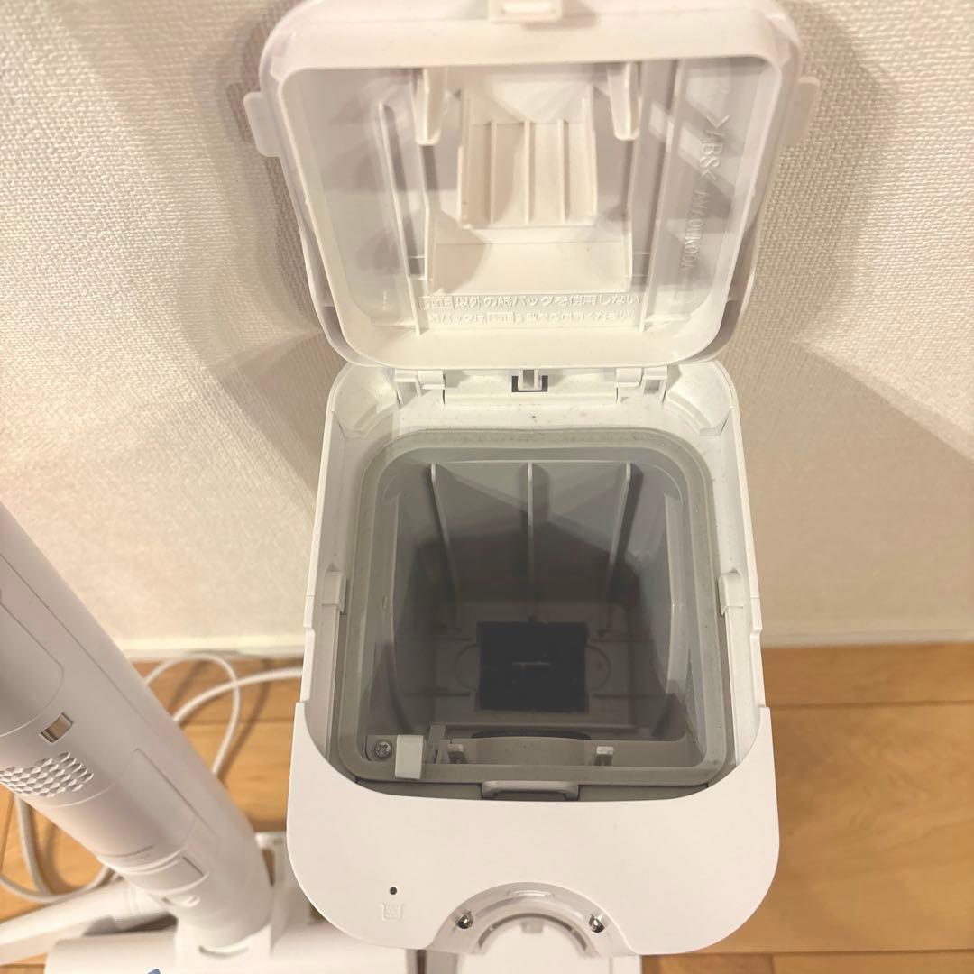 Panasonicセパレート型コードレススティック掃除機MC-NS100K