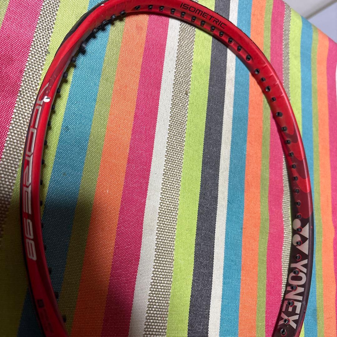 YONEX VCORE 98 硬式テニスラケット　ヨネックス　ブイコア98